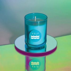 Halló Kerti Candle in Kelp.